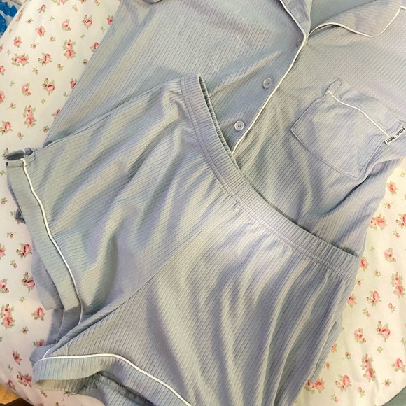 Pajama set - Picture 5 of 5